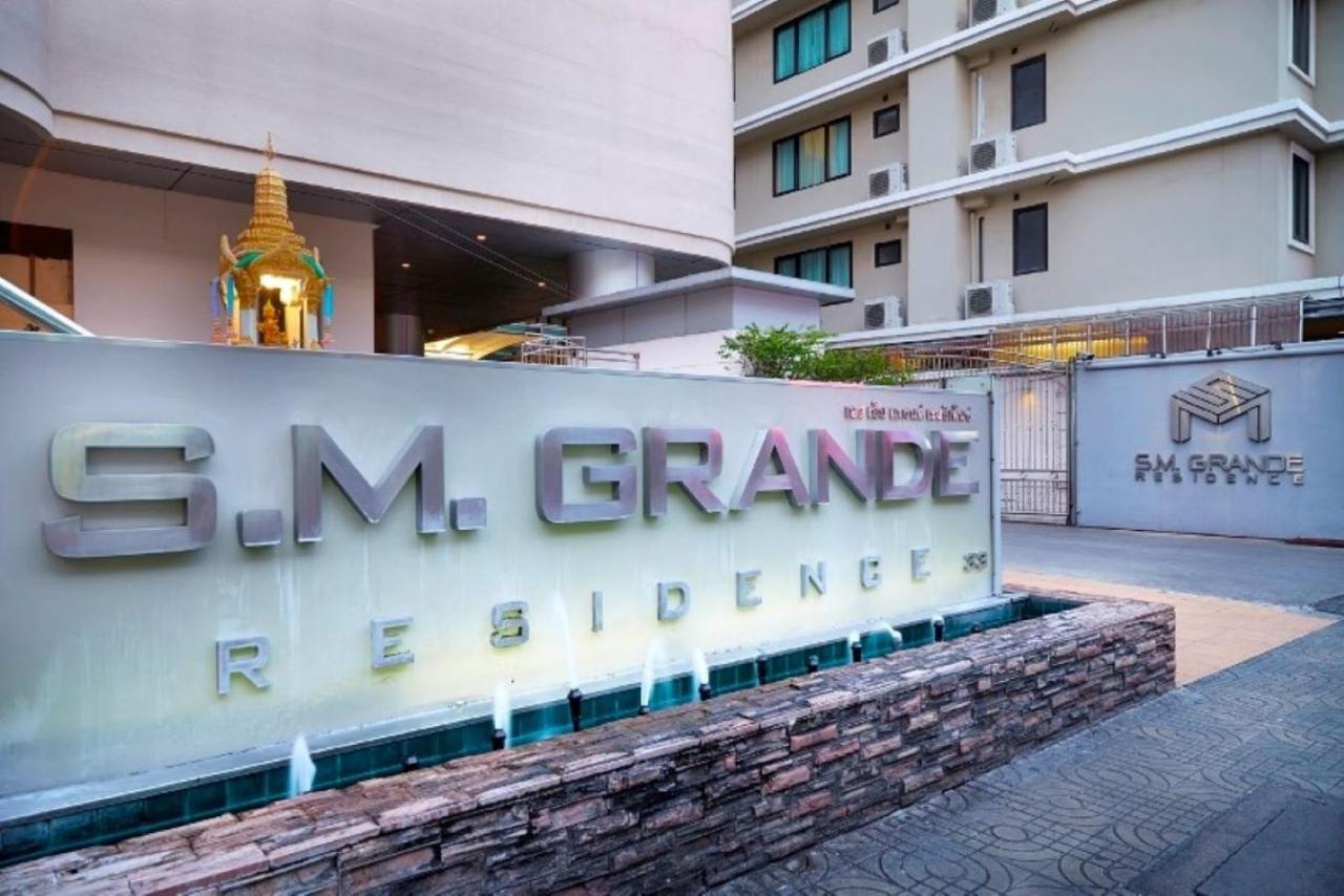 S.M. Grande Residence Bangkok Esterno foto