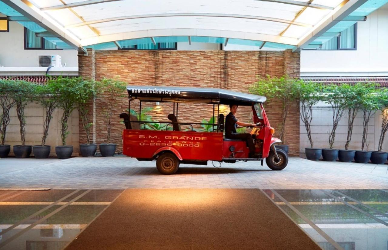 S.M. Grande Residence Bangkok Esterno foto