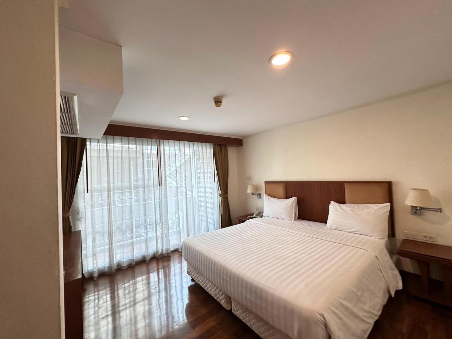 S.M. Grande Residence Bangkok Esterno foto