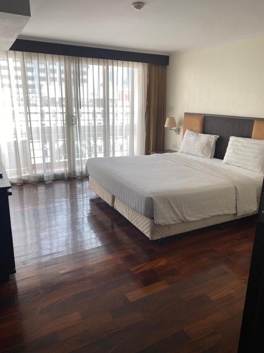 S.M. Grande Residence Bangkok Esterno foto